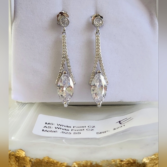 NWT Ryze White Frost Cubic Zirconia .925 Sterling Silver Dangle Earrings - Picture 4 of 9